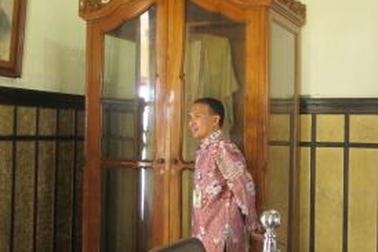 Jubah Pangeran Diponegoro tampak digantung di lemari Museum Bakorwil II, Kota Magelang.