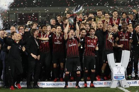 Sukacita Galliani Seusai Milan Menjuarai Piala Super Italia 2016