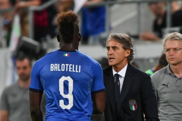 Mario Balotelli dan Roberto Mancini.