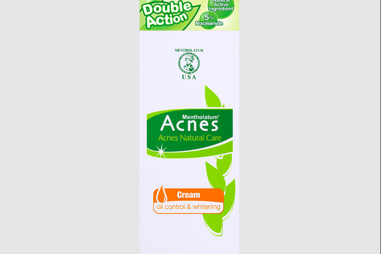 Acnes Natural Care Oil Control & Whitening Cream, rekomendasi moisturizer murah untuk kulit berminyak
