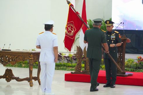 Panglima Agus Pimpin Sertijab Dankodiklat TNI dari Letjen Eko Margiyono ke Laksdya Maman Firmansyah