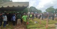 Suasana Pemakaman Lula Lahfah di TPU Rawa Terate Dipadati Pelayat