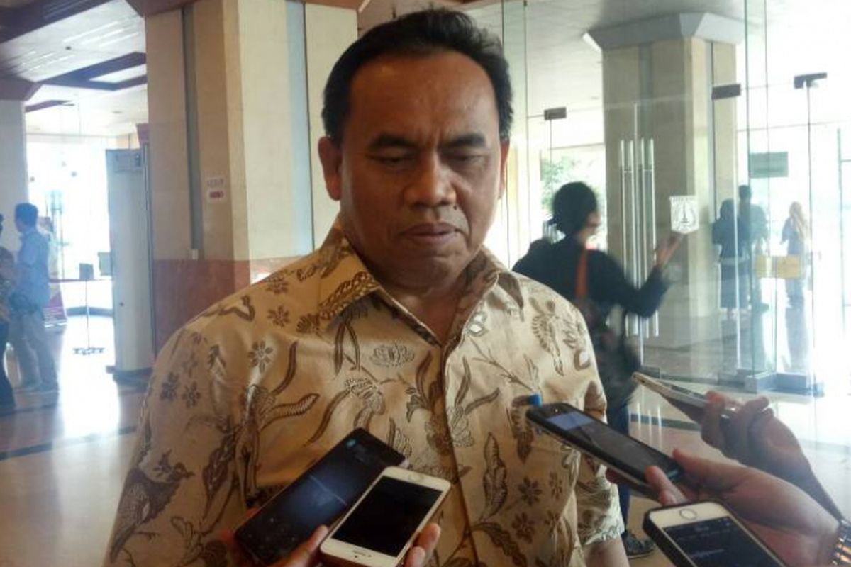 Sekretaris Daerah DKI Jakarta Saefullah di Balai Kota DKI Jakarta, Jalan Medan Merdeka Selatan, Selasa (16/5/2017). 