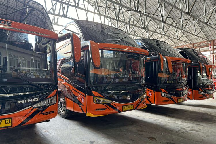 PO Yessoe Travel dengan Hino Bus RM 280 ABS