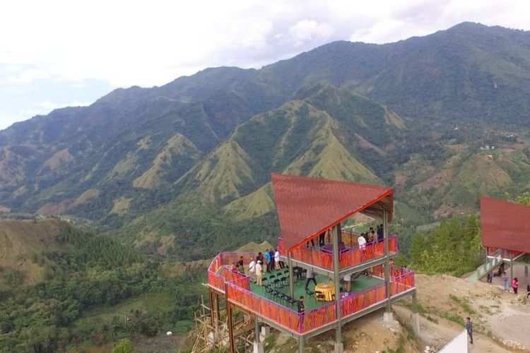 Pembangunan infrastruktur di Kawasan Emas Andalan 360° di Kabupaten Enrekang. 