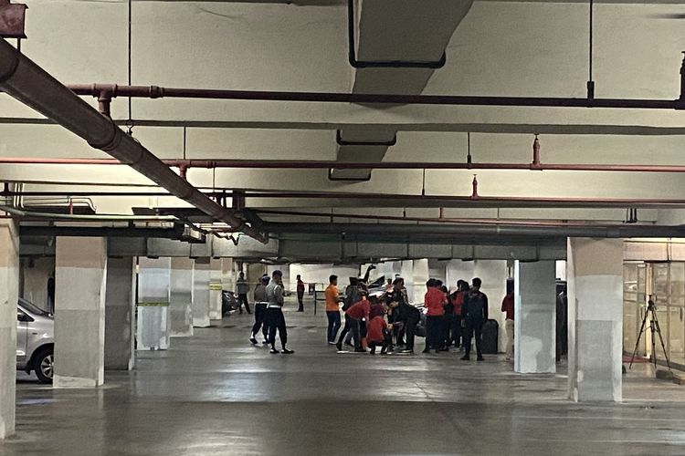 Rekontruksi penganiayaan oleh anak anggota DPR RI di Surabaya, Selasa (10/10/2023).