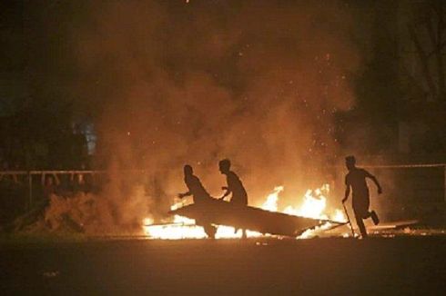 Penonton Bakar Stadion Dimurthala Aceh, Kesal Laga Persiraja Vs PSMS Batal Digelar karena Mati Lampu