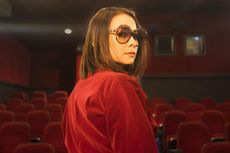 Lirik Lagu Love Me More - Mitski