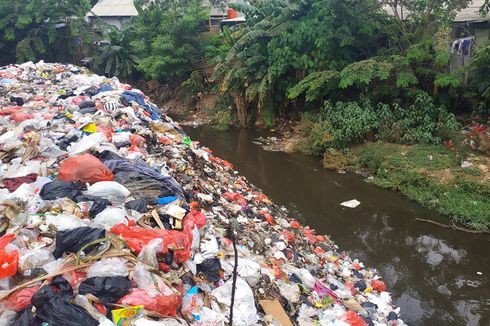 Kisah TPS Liar dan Tumpukan Sampah di Kali Jambe Bekasi...