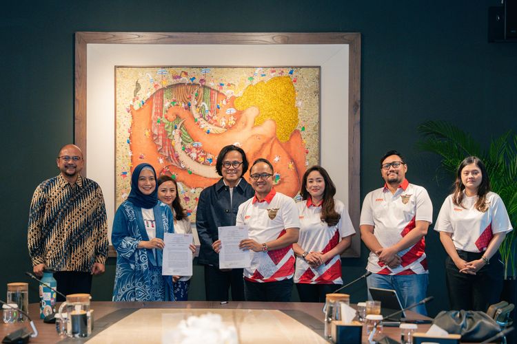 CRK Entertainment dan Taman Mini Indonesia Indah (TMII) menandatangani Memorandum of Understanding (MoU) untuk menyelenggarakan Indonesia International Stuntman Show. 
