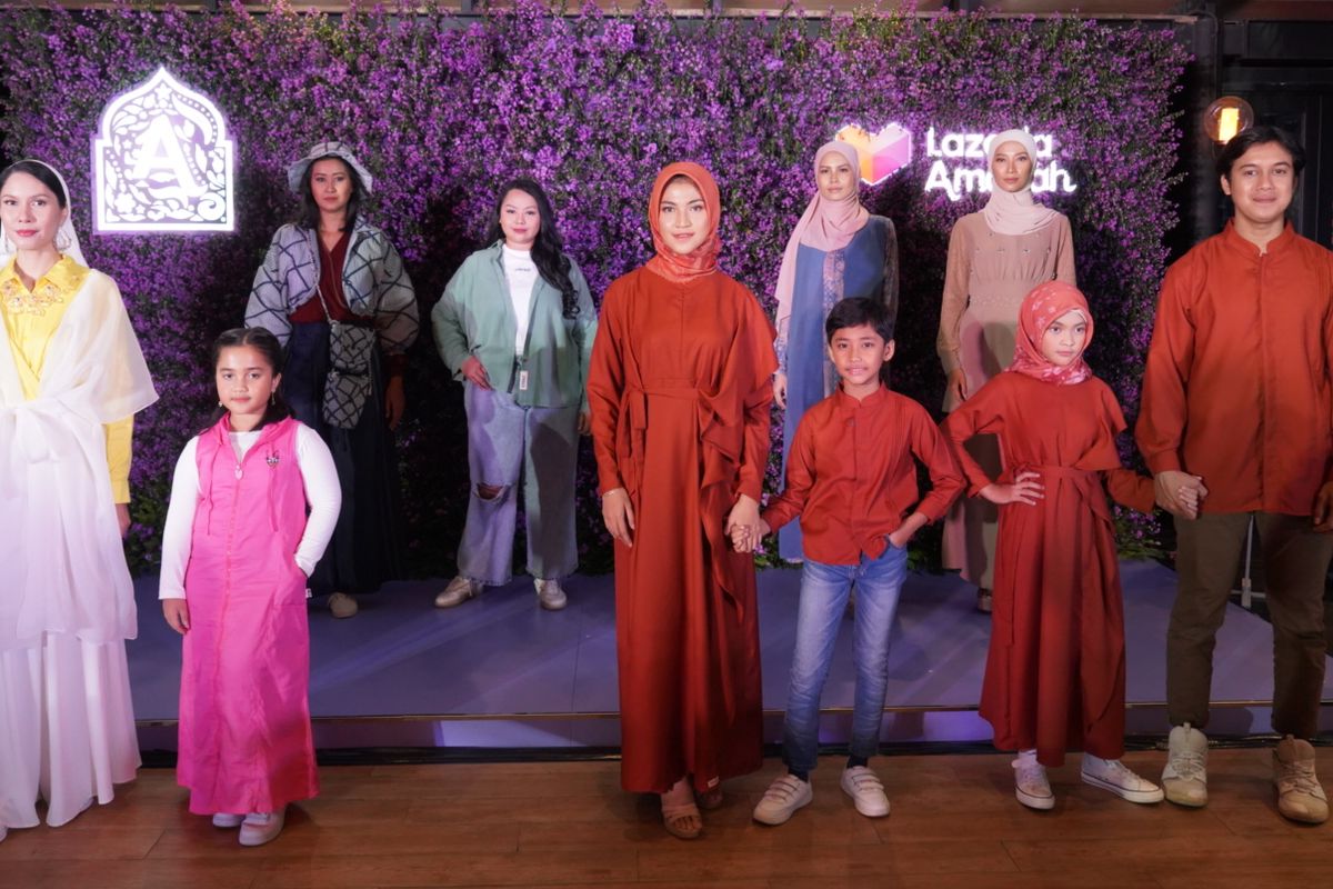 Lazada Amanah: Ramadan Fashion Show yang menampilkan koleksi eksklusif dari 15 brand.