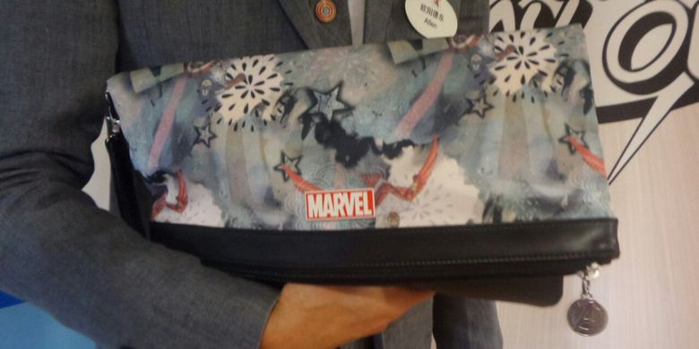 Salah satu produk fashion untuk wanita yang diinovasikan Marvel