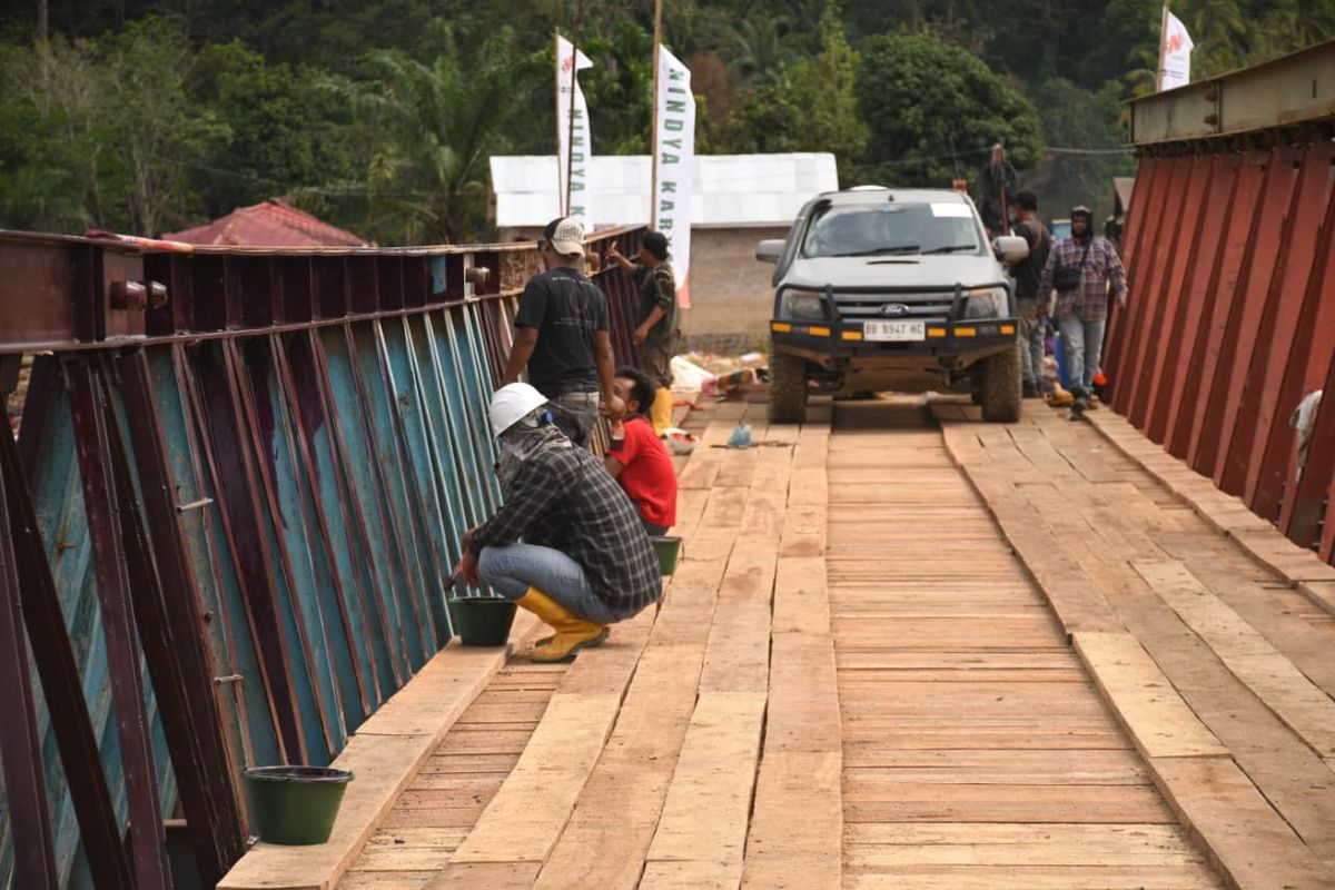 Sempat Terputus Diterjang Banjir Bandang, Jembatan Bailey di Desa Garoga  Tapsel Sudah Bisa Diakses