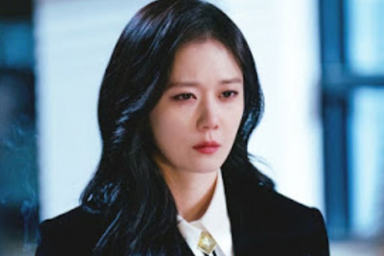 Jang Nara dalam drama Korea Daebak Real Estate.