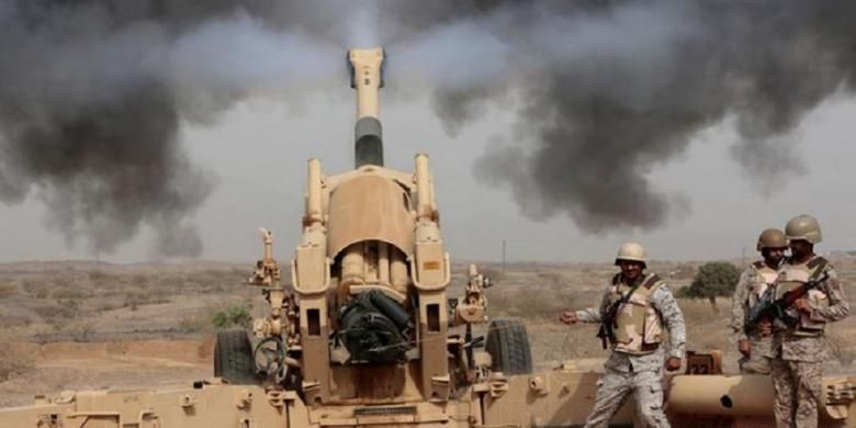 Artileri Arab Saudi yang disiagakan di perbatasan melontarkan tembakan balasan ke posisi pemberontak Houti di Yaman sebagai balasan atas tembakan roket ke wilayah Arab Saudi yang melukai warga sipil.
