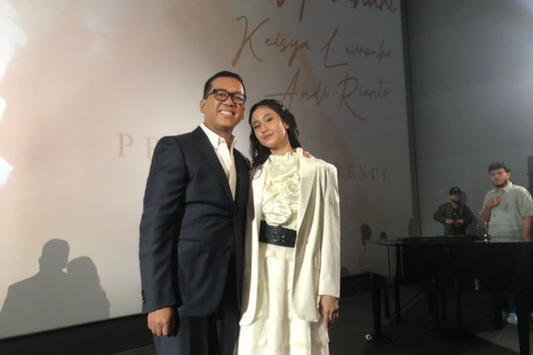 Andi Rianto dan Keisya Levronka di kawasan XXI Grand Indonesia, Jakarta Pusat, Kamis (19/1/2023).