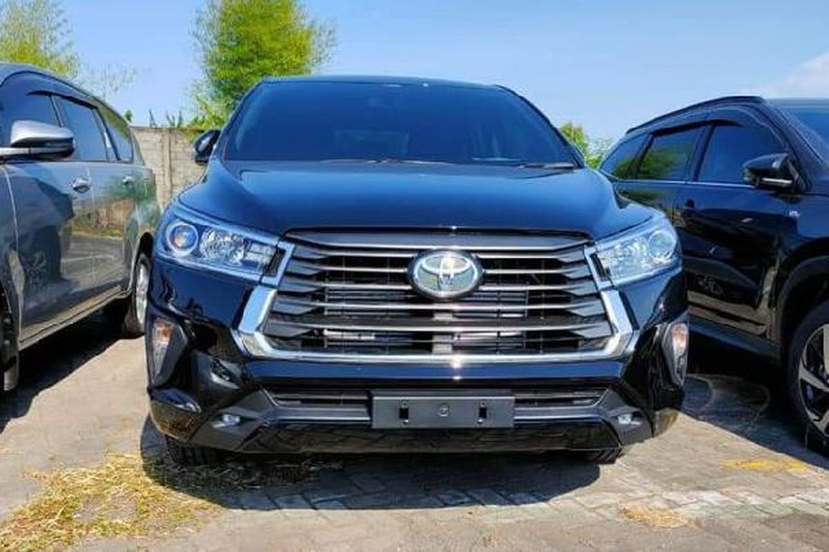 Bocoran gambar Toyota Kijang Innova facelift