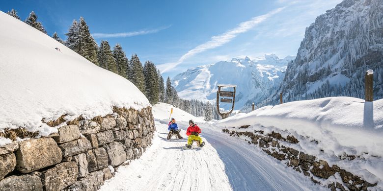 Tempat wisata di Swiss - Gunung Titlis.