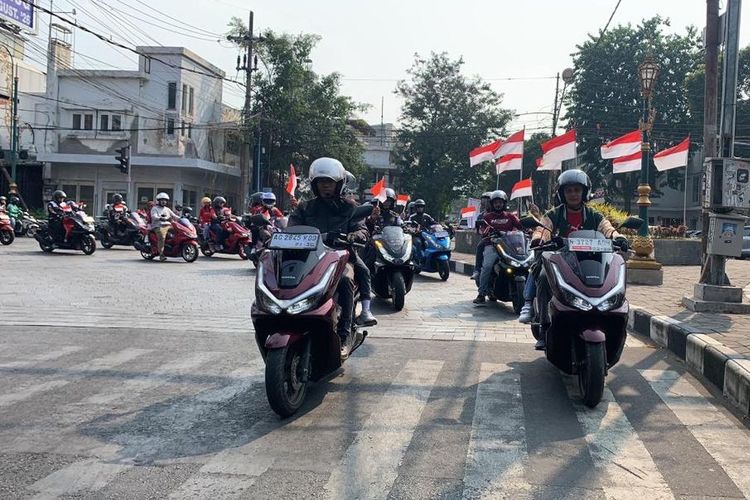 Bikers Honda PCX Ajak Anak Mengenal Jejak Perjuangan