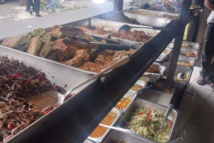 Harga Lauk hingga Nasi di Warung Makan Bogor Naik, Porsi Menyusut