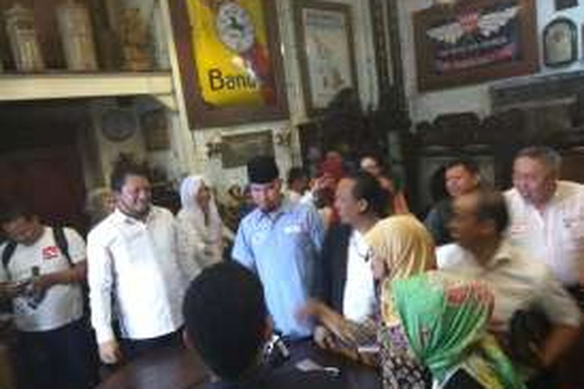 Rapat persiapan deklarasi Aliansi Masyarakat Jakarta Selatan (Amjas), Selasa (9/8/2016) di rumah Ahmad Dhani, Jalan Pinang Emas VII, Pondok Pinang, Jakarta Selatan. 