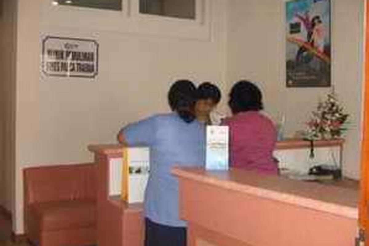 Klinik stres di RSCM ini merupakan klinik pemulihan Stres Pasca Trauma pertama di Jakarta.