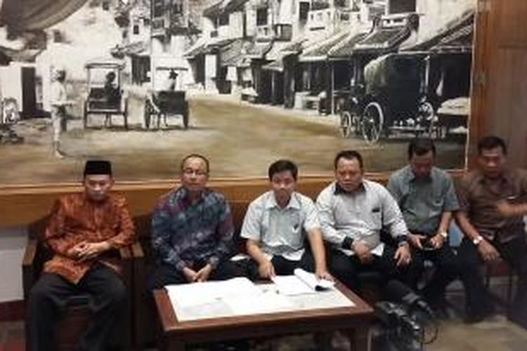 Konferensi pers yang mengatasnamakan Dewan Pimpinan Daerah (DPD) PPP se-Indonesia di kawasan Cikini, Jakarta Pusat, Kamis (23/7/2015).