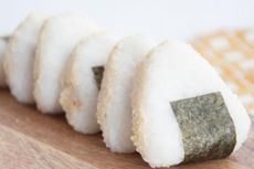 Resep Onigiri Tuna Rendang, Menu Sahur Praktis Tinggal Panaskan