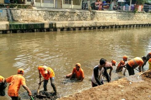 Dinas Lingkungan Hidup Bangga, Kebersihan Kali di Jakarta Mendunia