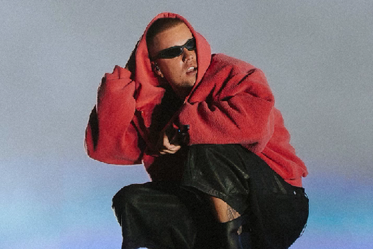 Justin Bieber Tampil Sederhana di Coachella 2026, Gayanya Justru Jadi Sorotan
