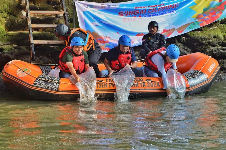 Program GerbangBiru Ciliwung bertujuan untuk mendukung pemulihan dan pengendalian pencemaran air di Sungai Ciliwung.