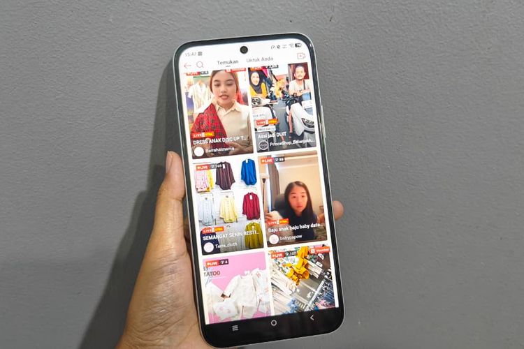 Vivo Y31d Pro dipakai menonton video live di aplikasi marketplace