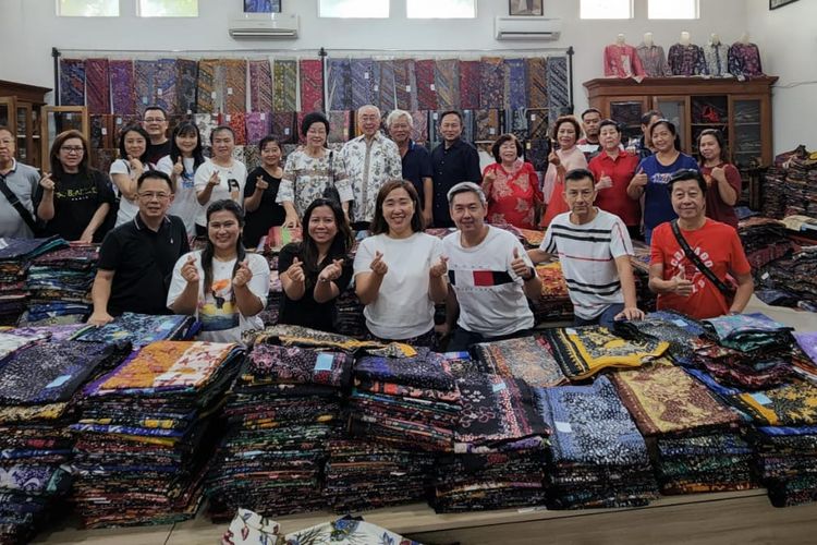 Dok.Pribadi Santoso, Owner Pusaka Beruang. Kunjungan pembeli dari Semarang