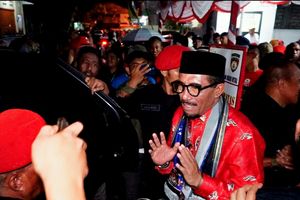 Diusung PDI-P, Sultan Tidore Mendaftar sebagai Calon Gubernur Maluku Utara