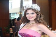Miss Universe Terkagum-kagum dengan Kain Tradisional Indonesia