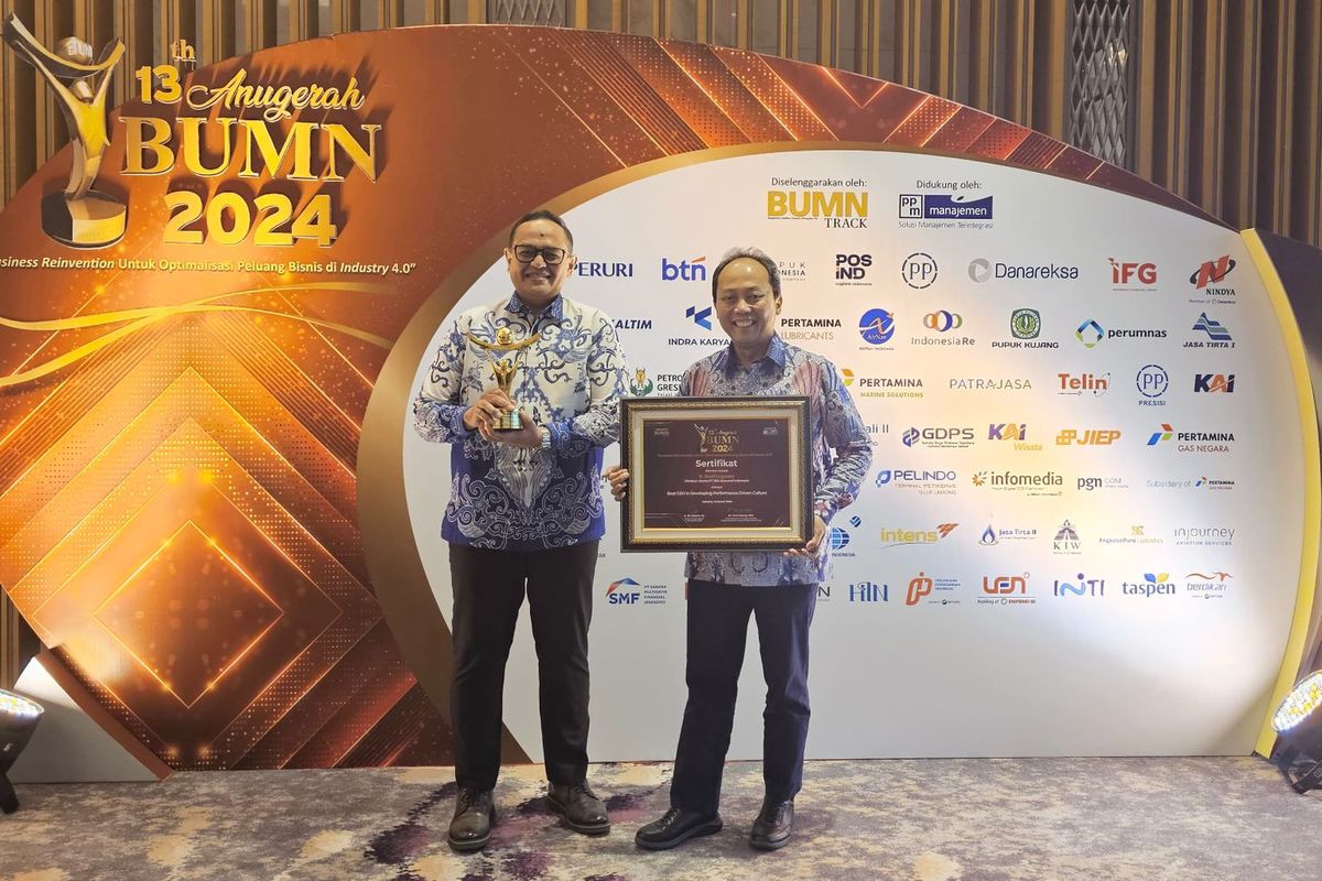 BRI Insurance (BRINS) meraih penghargaan di acara 13th Anugerah BUMN 2024 dari BUMN Track.
