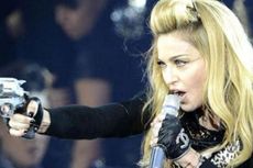 Madonna Kecam Rencana Serangan ke Suriah Lewat Instagram