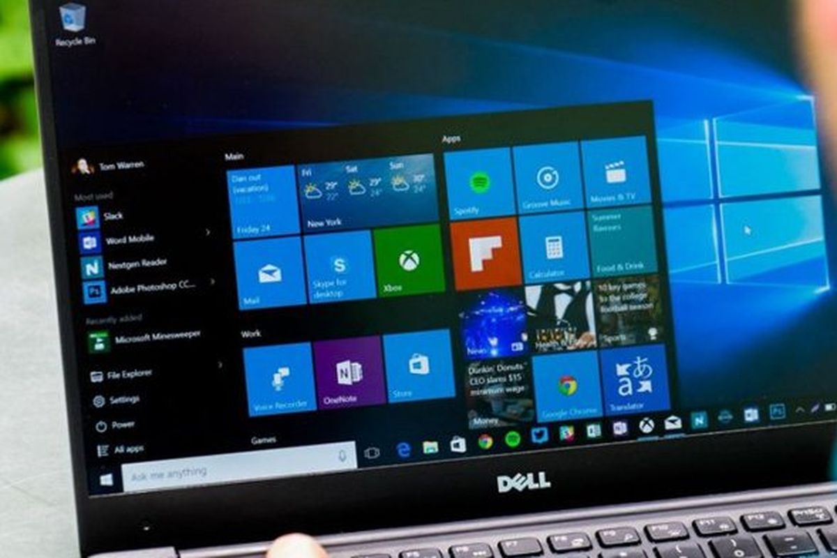 Ilustrasi laptop dengan OS Windows 10.