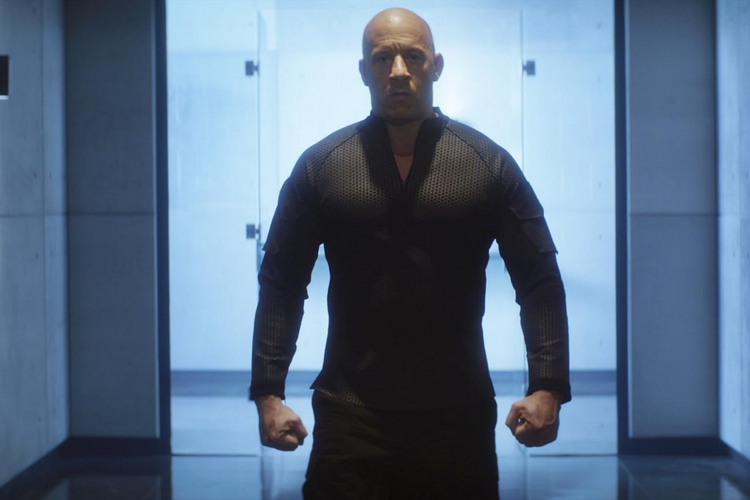Aktor Vin Diesel dalam film Bloodshot (2020).