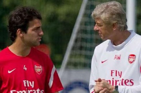 Dua Eks Arsenal yang Membuat Cesc Fabregas Memilih Hengkang