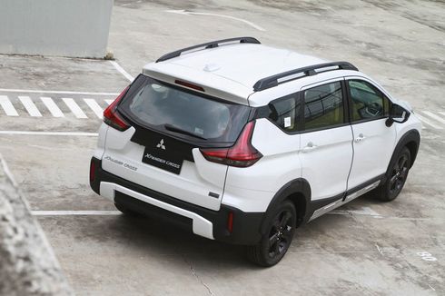 Penjualan LSUV Naik Tipis pada November 2021, Xpander Cross Turun