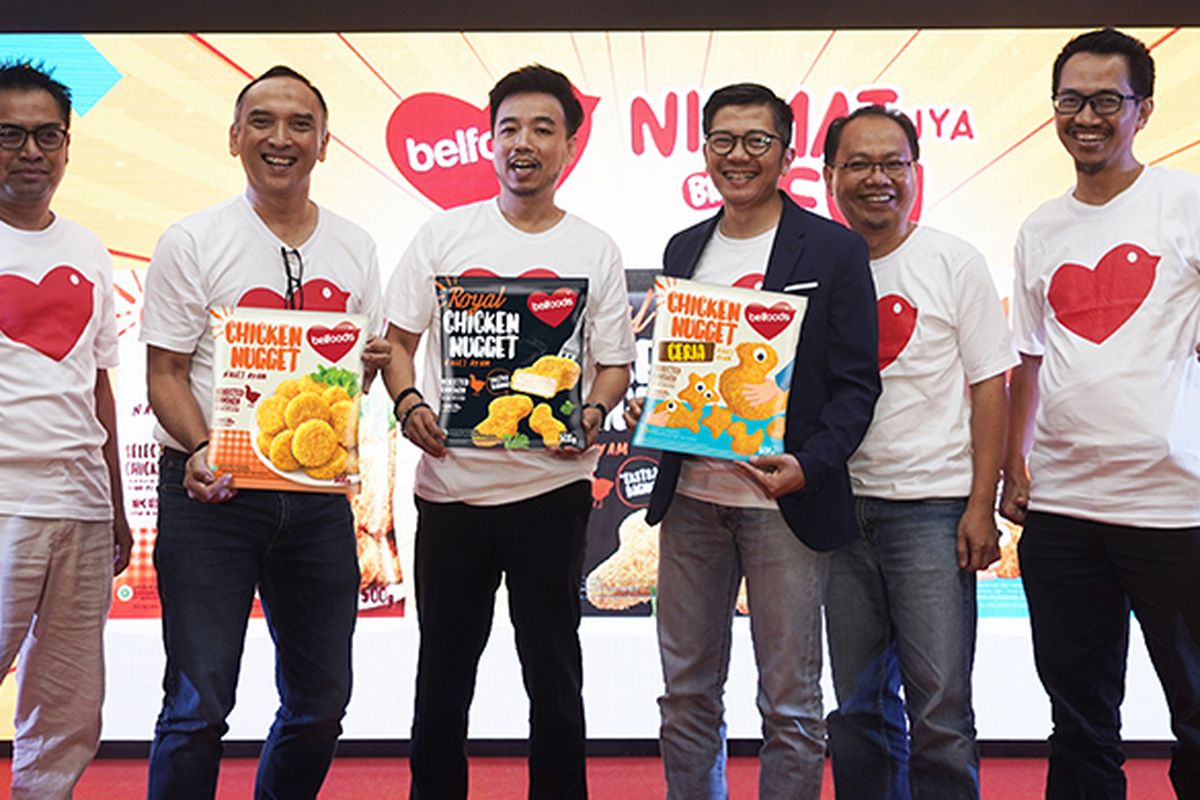 Jajaran manajemen PT Belfoods Indonesia (kiri-kanan): Bapak Jasata (Head of Marketing), Bapak Budi Darmawan (Head of Sales), Bapak Tommy Wattimena (CEO PT Sierad Produce Tbk), Bapak Dicky Saelan (Manging Director Foods Division PT Sierad Produce), Bapak M. Ridwansyah (Head of Manufacturing) & Bapak Adhityo Tunggul (Head of Planning Foods). 