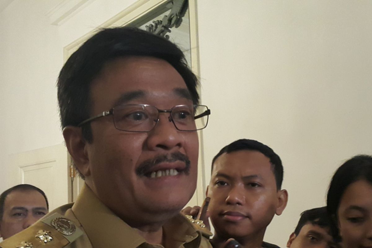 Pelaksana Tugas (Plt) Gubernur DKI Jakarta Djarot Saiful Hidayat di Balai Kota DKI Jakarta, Jalan Medan Merdeka Selatan, Senin (15/5/2017).