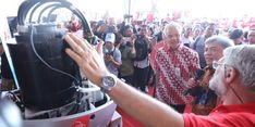 Ganjar Luncurkan Perahu Listrik di Cilacap, Bantu Nelayan Hemat Pengeluaran