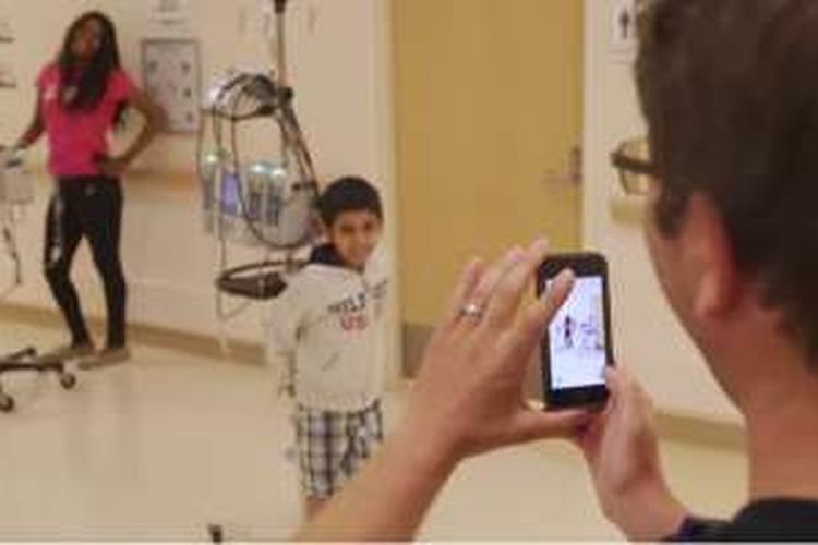 Pokemon Go digunakan sebagai alat bantu terapi fisik di Rumah Sakit Anak C.S. Mott, Michigan, Amerika Serikat.