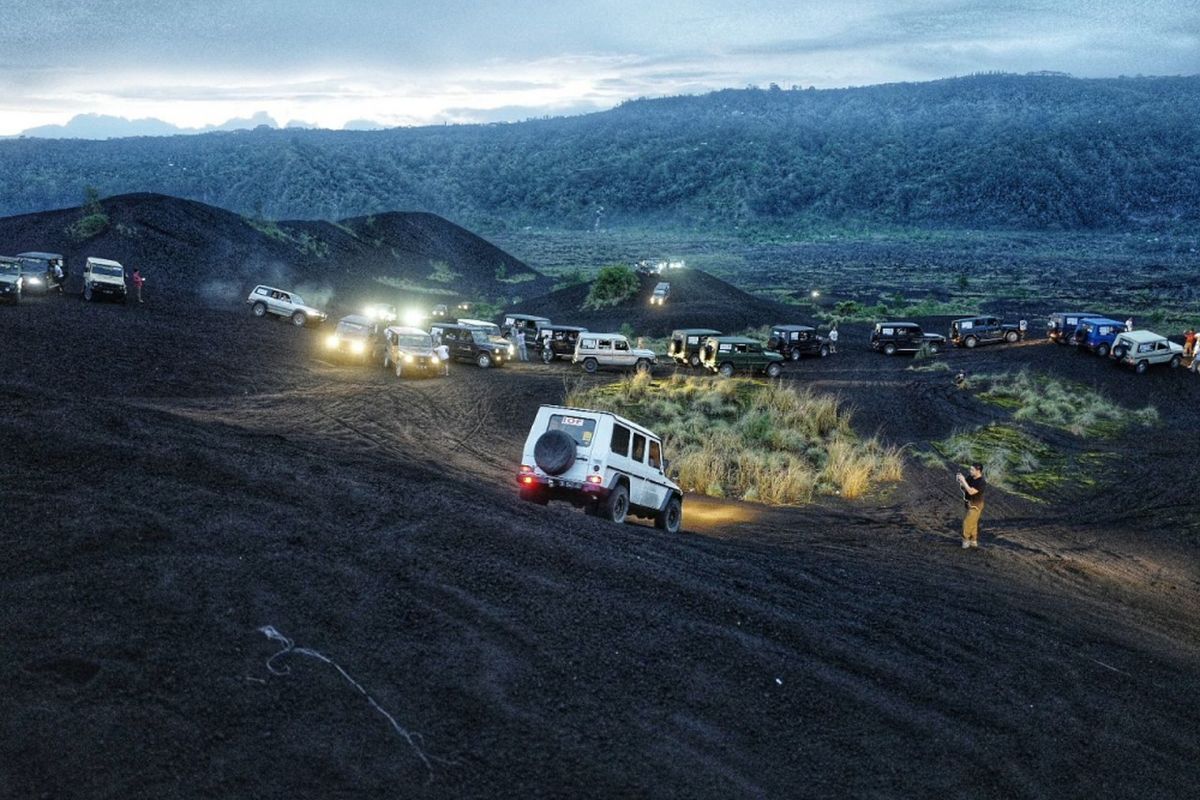 Kawasan Kaldera Gunung Batur di Kabupaten Bangli, Bali yang menjadi salah titik wisata yang dilintasi komunitas Mercedes Jip Indonesia di Banyuwangi dan Bali pada 8-12 Desember 2017.