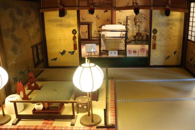 Yushinden, ruangan khusus keluarga bangsawan di dalam Dogo Onsen di Kota Matsuyama, Prefektur Ehime, Jepang.