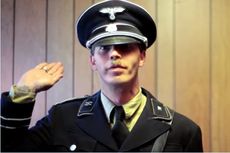 Lelaki Pencinta Nazi Ini Resmi Ubah Namanya Jadi Hitler