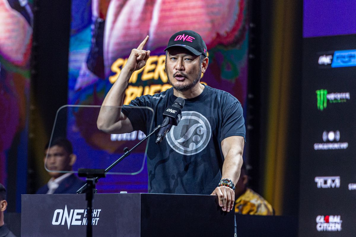 CEO ONE Championship, Chatri Sityodtong, saat menghadiri pertarungan ONE Fight Night 6 di Impact Arena, Bangkok, Thailand, pada 14 Januari 2023. Terkini, Chatri Sityodtong ikut menanggapi rencana duel Elon Musk vs Mark Zuckerberg.