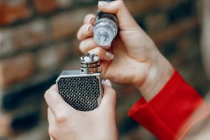 Polisi Bongkar Jaringan Peredaran Vape Berisi Obat Bius Senilai Rp 42,5 Miliar